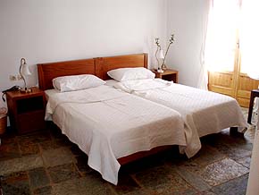 Hotels in Folegandros Town, Folegandros