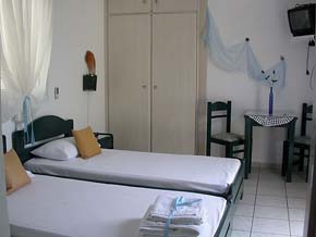hotels in pollonia, milos