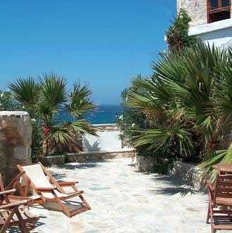 Castro Residencein Naxos Town Castle, Naxos Island. Studio and Apartments.