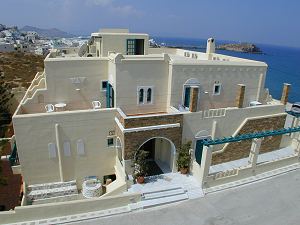 Grotta Hotel