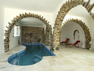 Manos Villa - Paros Island