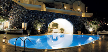 swimming pool swimming pool