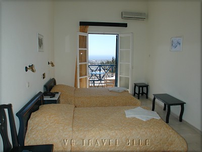 Loizos Apartments - Santorini Island