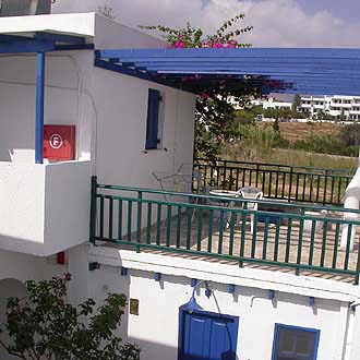 hotels in Livadakia, Serifos