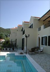 OMIRIKON HOTEL