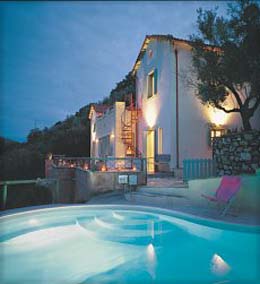 Vilas  Raches (above skopelos town), Skopelos