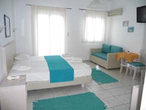 hotels in adamas, Naxos