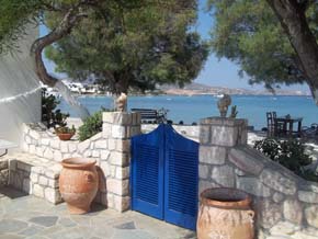 hotels in pollonia, milos