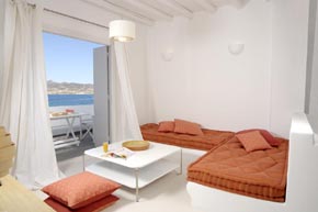 Apartments in  Pollonia, Milos