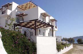 hotels in adamas, Naxos