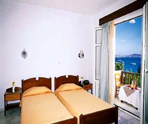 hotels in adamas, Naxos