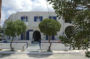 hotels in adamas, Naxos