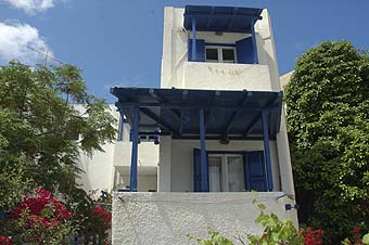 hotels in Adamas, Milos