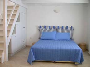 hotels in Pollonia, Naxos