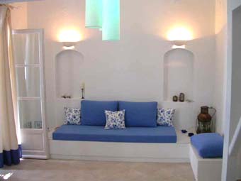 hotels in Pollonia, Milos