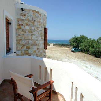 sudios / apartments in Plaka beach , Naxos