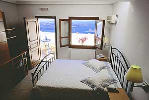 Hotels in Fira, Santorini