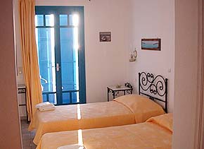 Hotels in Mersini, schinoussa