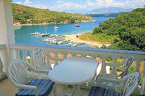 apartments in Agios Stephanos, corfu