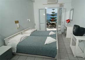 Hotels in Karabomylos, Kefalonia 