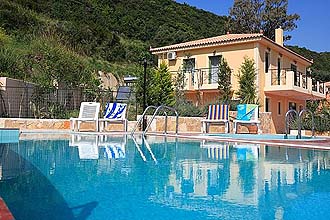 Hotels in Trapezaki Beach, Kefalonia