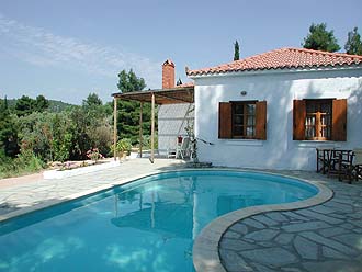 Villas Stafylos, Skopelos