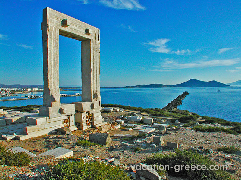 Entrance to the port of Naxos Town Entrance to the port of Naxos Town