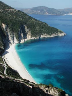 Exquisite rock formations and extraordinary beaches Exquisite rock formations and extraordinary beaches