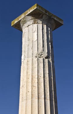 pella monuments