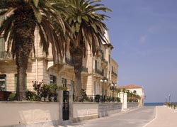 spetses houses